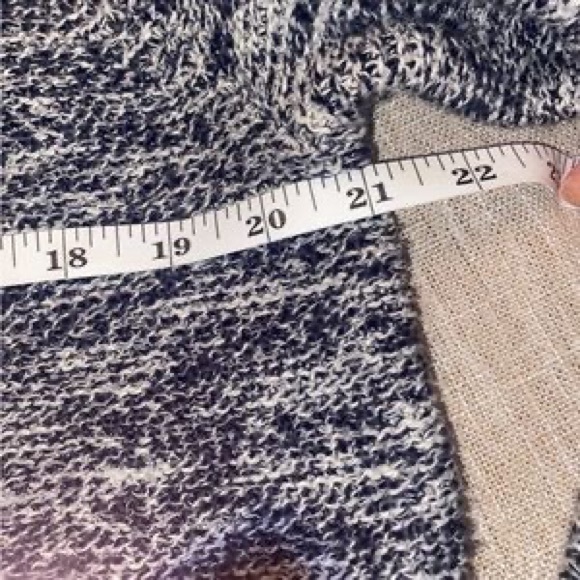 Madewell Sweater - Blue Marled Mock
Neck Pullover, sz xs - Picture 8 of 9